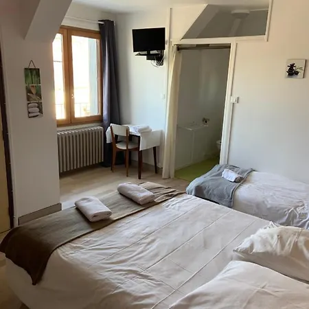 Hotel L Nerisienne *